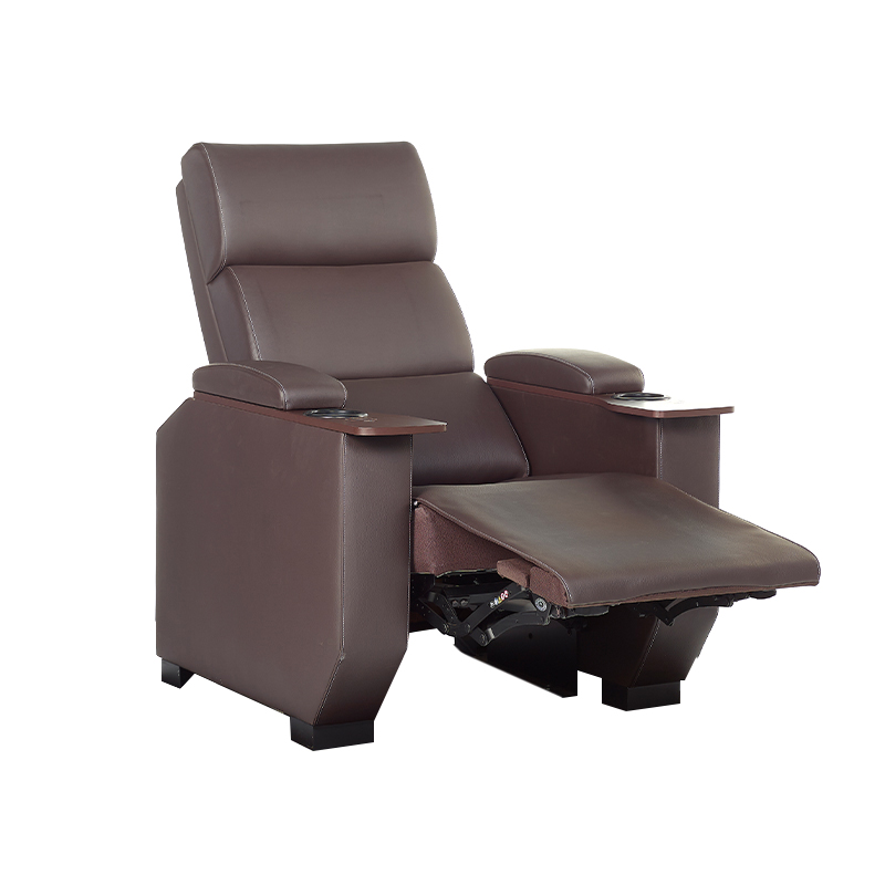 Poltrona reclinabile di lusso motorizzata per cinema VIP e Home Cinema modello Experience Cascina Merlata Cinearredo