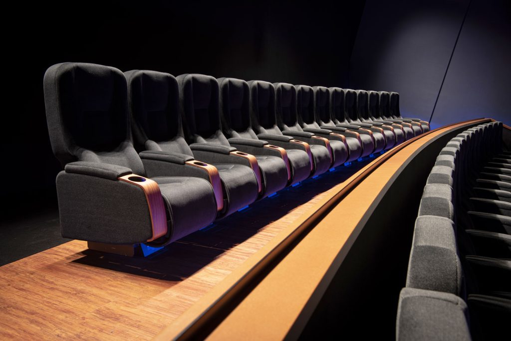 Poltrona per collettività e contract modello Arcadia Le Due Torri di Cinearredo