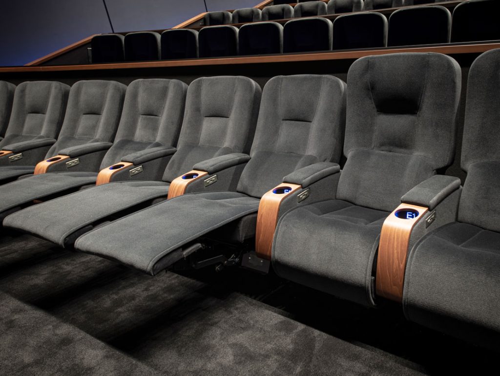 Poltrona per collettività e contract modello Arcadia Le Due Torri di Cinearredo