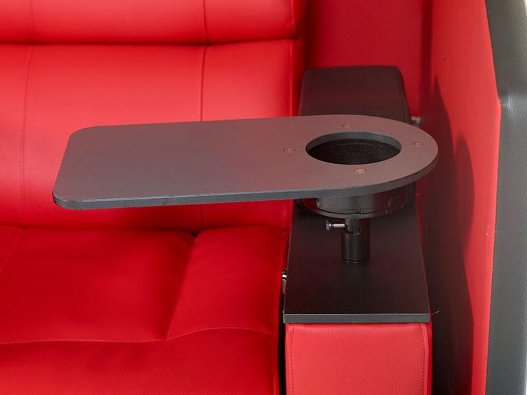 Poltrona per collettività e contract modello Experience 2.0 Cocoon di Cinearredo
